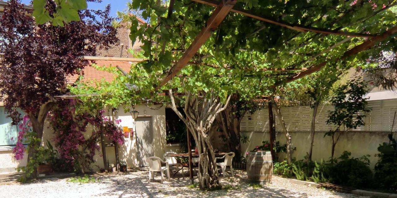 Hotel Las Cigalas Villeneuve-lès-Béziers Buitenkant foto